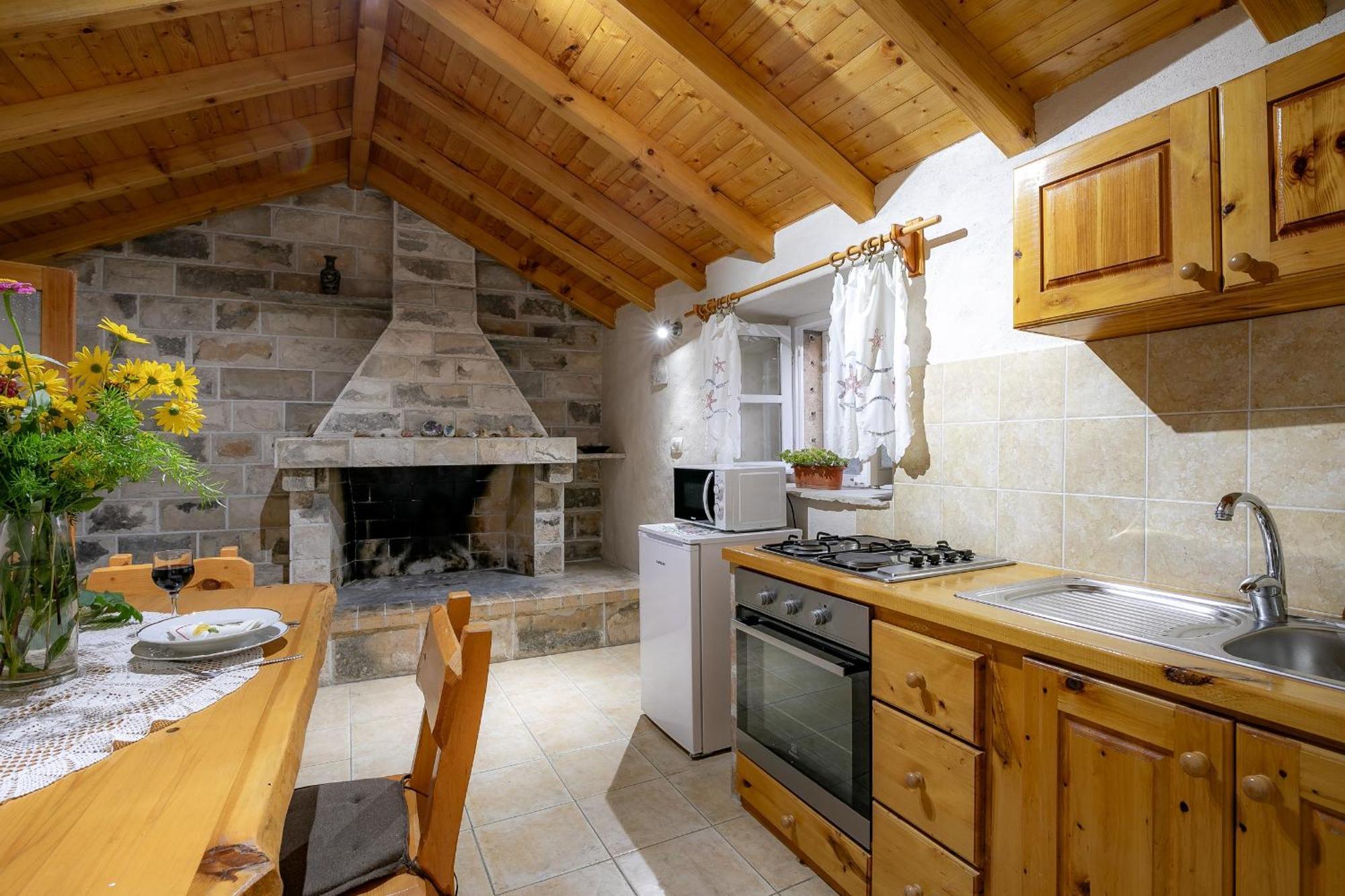 Stone House Harmony Apartment Zrnovo Exterior photo
